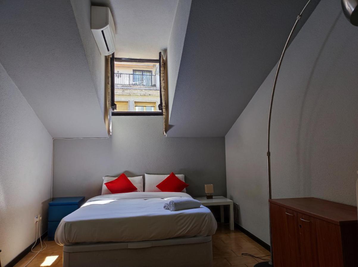 Appartement Aparment Puerta De Sol à Madrid Extérieur photo